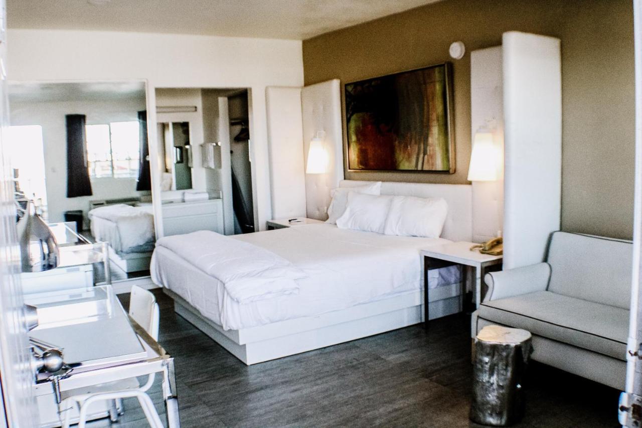 Devonshire Inn Motel Rosamond ภายนอก รูปภาพ